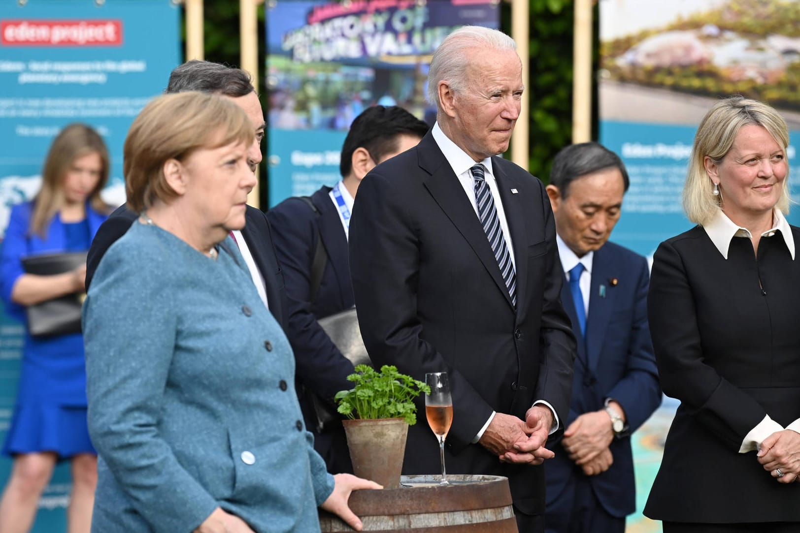 Bundeskanzlerin Angela Merkel und US-Präsident Joe Biden beim G7-Gipfel in Großbritannien