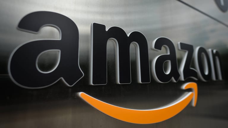 Amazon-Logo (Symbolbild): Der Onlinegigant steht für schlechte Produkte von Drittanbietern in der Kritik.