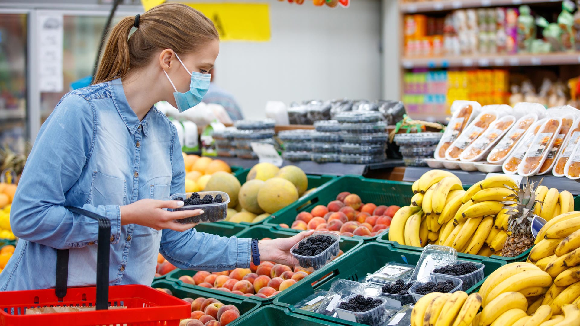 Supermarkt: Gesunde Snacks finden sich hier vor allem bei der Obsttheke.