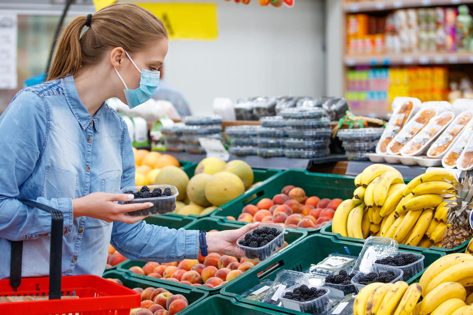 Supermarkt: Gesunde Snacks finden sich hier vor allem bei der Obsttheke.