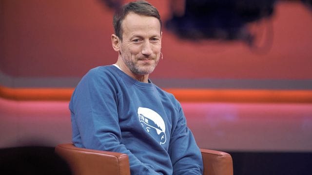 Der Schauspieler Wotan Wilke Möhring lässt seine Kinder nicht alles im Fernsehen angucken. Der Schauspieler Wotan Wilke Möhring lässt seine Kinder nicht alles im Fernsehen angucken.