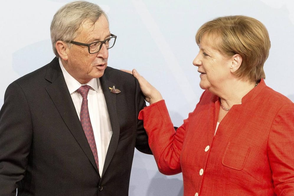 Jean-Claude Juncker und Angela Merkel: Die beiden Politiker kennen sich seit Jahrzehnten.