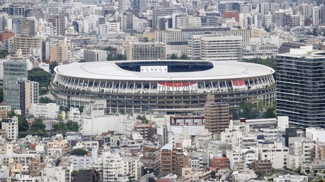 Die Eröffnungsfeier im weitgehend leeren Olympiastadion steht unter dem Motto "Vereint durch Emotionen".
