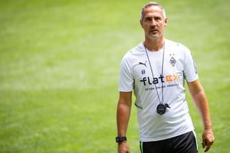War Borussia Mönchengladbach eine Menge Geld wert: Trainer Adi Hütter.