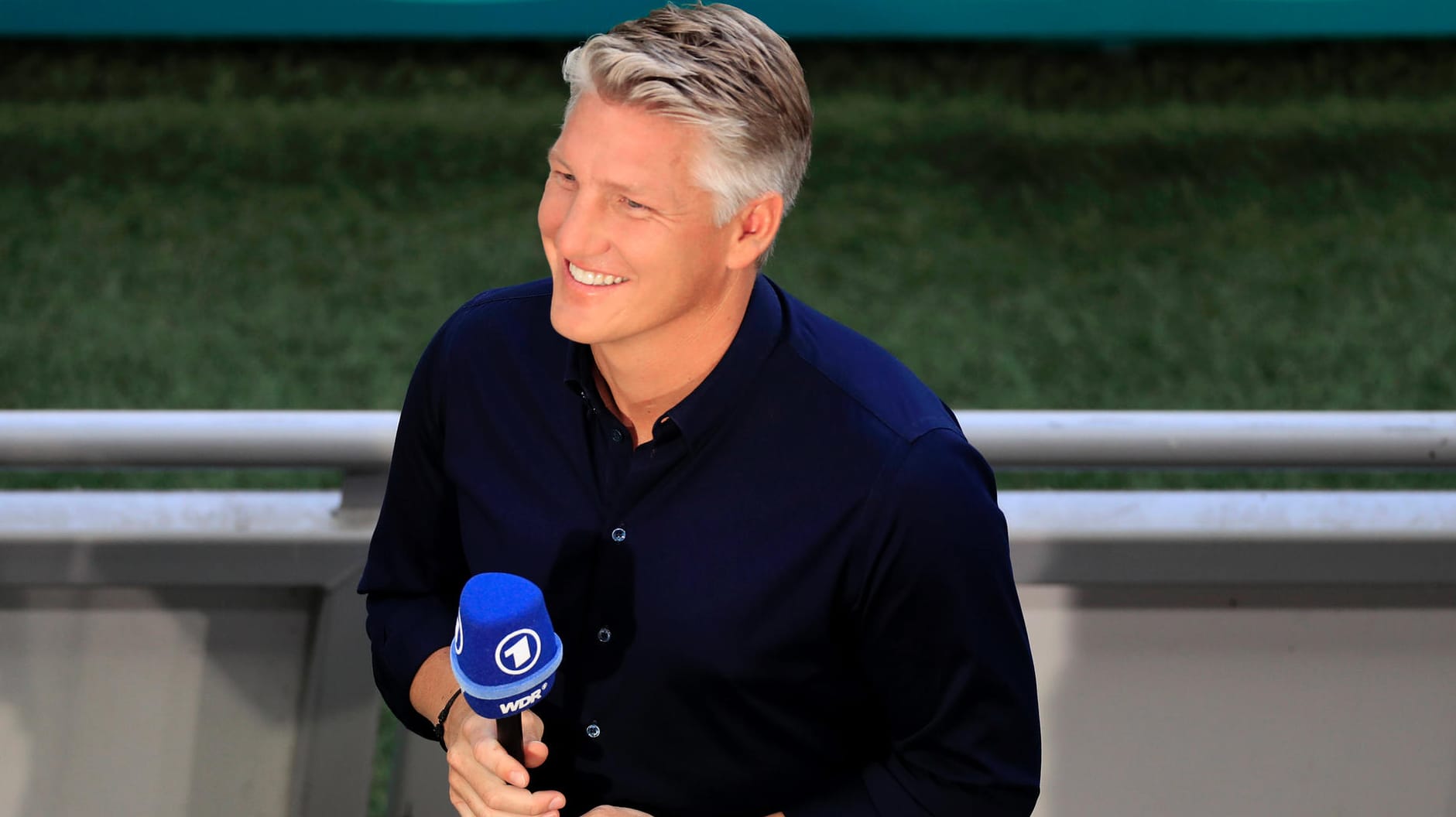 Bleibt der ARD als Experte erhalten: Bastian Schweinsteiger. Bleibt der ARD als Experte erhalten: Bastian Schweinsteiger.
