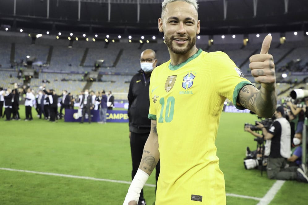 Hat mal wieder die Haare schön: Neymar, hier beim Finale der Copa America mit Brasilien gegen Argentinien.