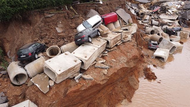 Nach dem Unwetter in Nordrhein Westfalen