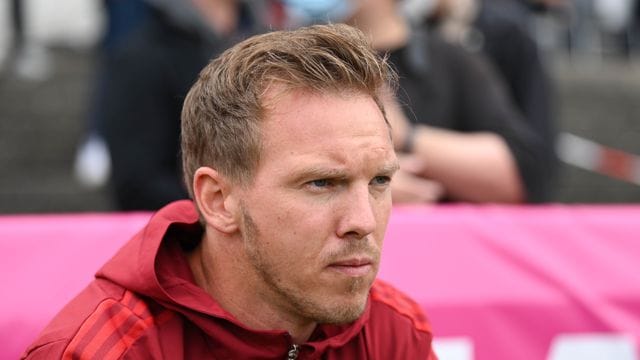 Julian Nagelsmann musste in seinem ersten Testspiel als Bayern-Trainer auf fast alle Leistungsträger verzichten.