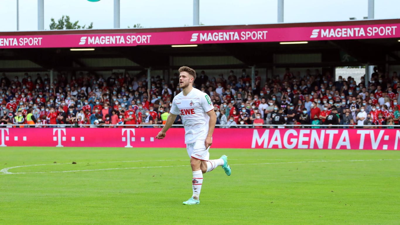 Jan Thielmann dreht nach seinem Tor jubelnd ab: Am Ende stand es 3:2 für Köln.