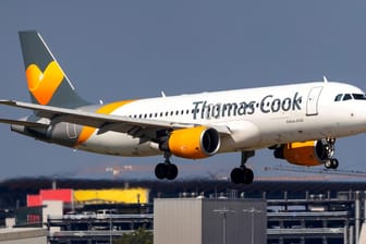 Thomas-Cook-Flieger (Archivbild): Das Reiseunternehmen musste 2019 in die Insolvenz.