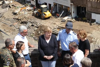 Bundeskanzlerin Angela Merkel am Sonntag im Ahrtal.