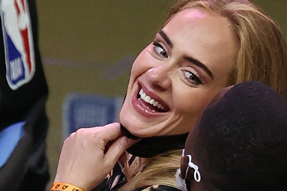 Adele: Die Sängerin schaute sich am Wochenende ein Basketballspiel in Phoenix, Arizona an.