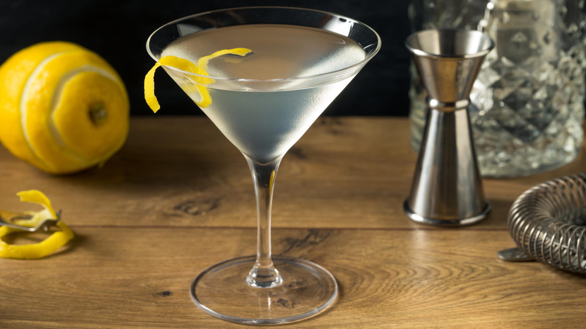 Vesper: Diesen Drink hat James Bond, beziehungsweise der Autor Ian Fleming, erfunden.