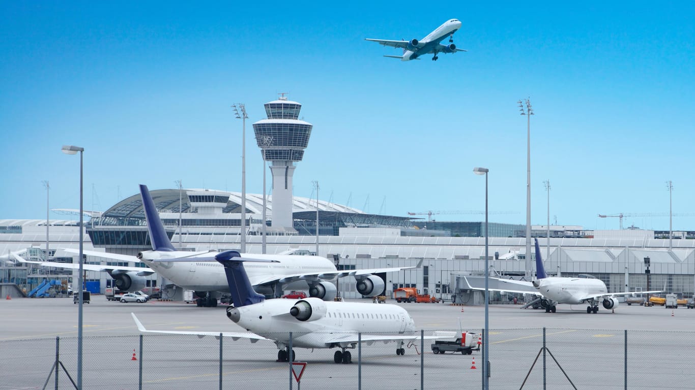 Der Flughafen München (Archivbild): Der Flughafen ist fast eine eigene Stadt in sich, besonders diese Vielfalt schätzen viele Arbeitnehmer.