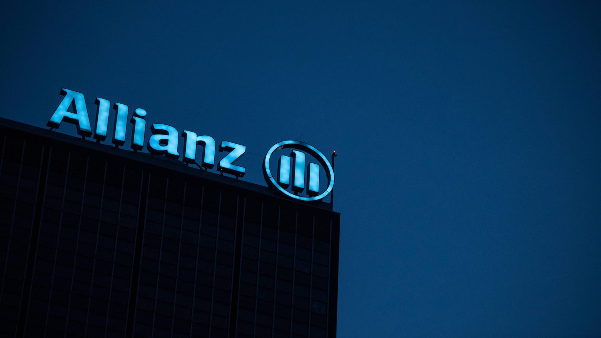 Allianz-Logo (Symbolbild): Die Allianz Beratungs- und Vertriebs-AG schafft es ebenfalls ins Ranking, allerdings gibt es Unterschiede zur übergeordneten Konzern der Allianz AG.