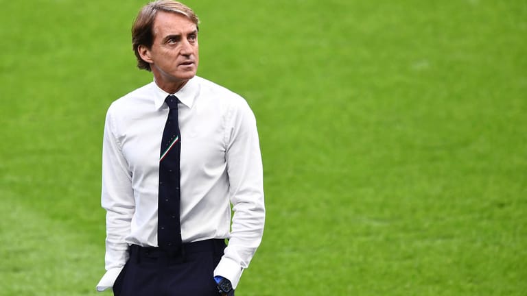 Italien-Trainer Roberto Mancini: Der Erfolgscoach sieht bei der DFB-Elf Ähnlichkeiten zur "Squadra Azzurra".