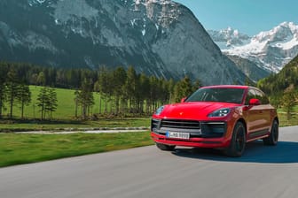 Aufgefrischt in den Herbst: Porsche will die ab sofort bestellbaren Facelift-Modelle vom Macan ab Anfang Oktober ausliefern.