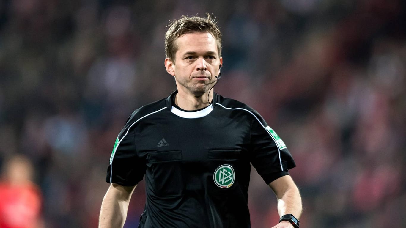 Dr. Jochen Drees: Der Mediziner pfiff von 2005 bis 2017 in der Bundesliga.