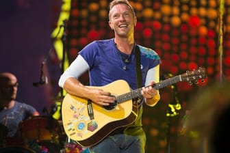 Chris Martin hebt mit seiner Band Coldplay wieder ab.