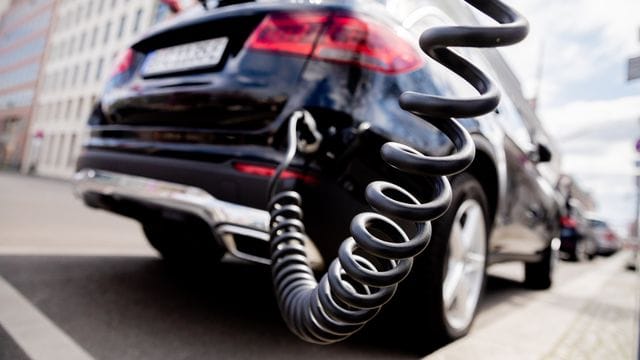 Das Verbraucherinteresse an E-Autos dürfte laut einer Marktanalyse weiter zunehmen. Das Verbraucherinteresse an E-Autos dürfte laut einer Marktanalyse weiter zunehmen.