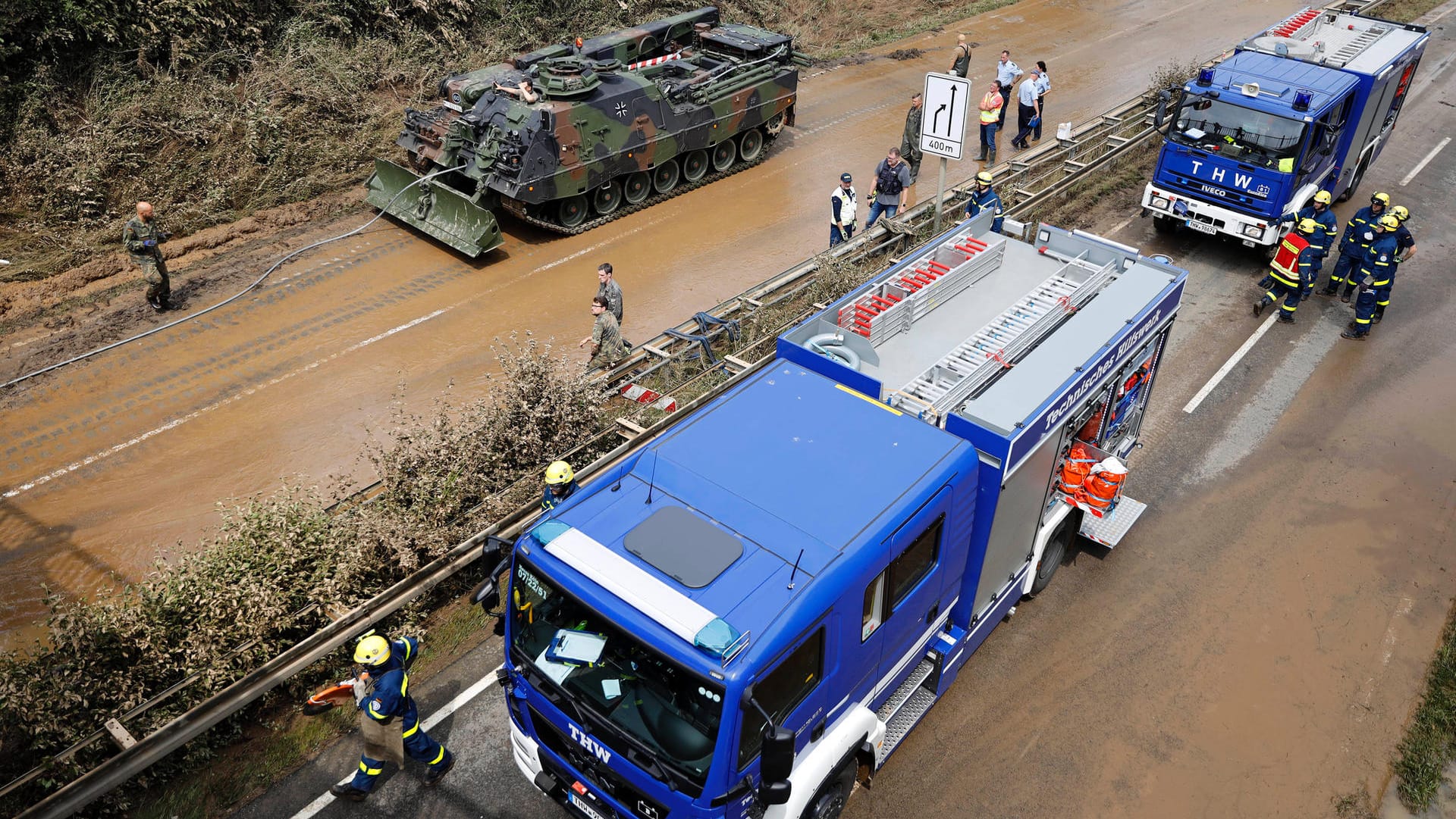 Nach der Hochwasser-Katastrophe im Erftkreis gehen die Aufräumarbeiten weiter (Symbolbild): Die Spende an die Fluthilfe soll besser steuerlich absetzbar sein, so eine aktuelle Forderung.