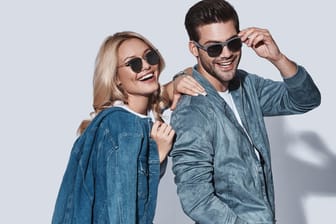 Jeansmode im Sale: Shoppen Sie das passende Denim-Outfit von Kopf bis Fuß.