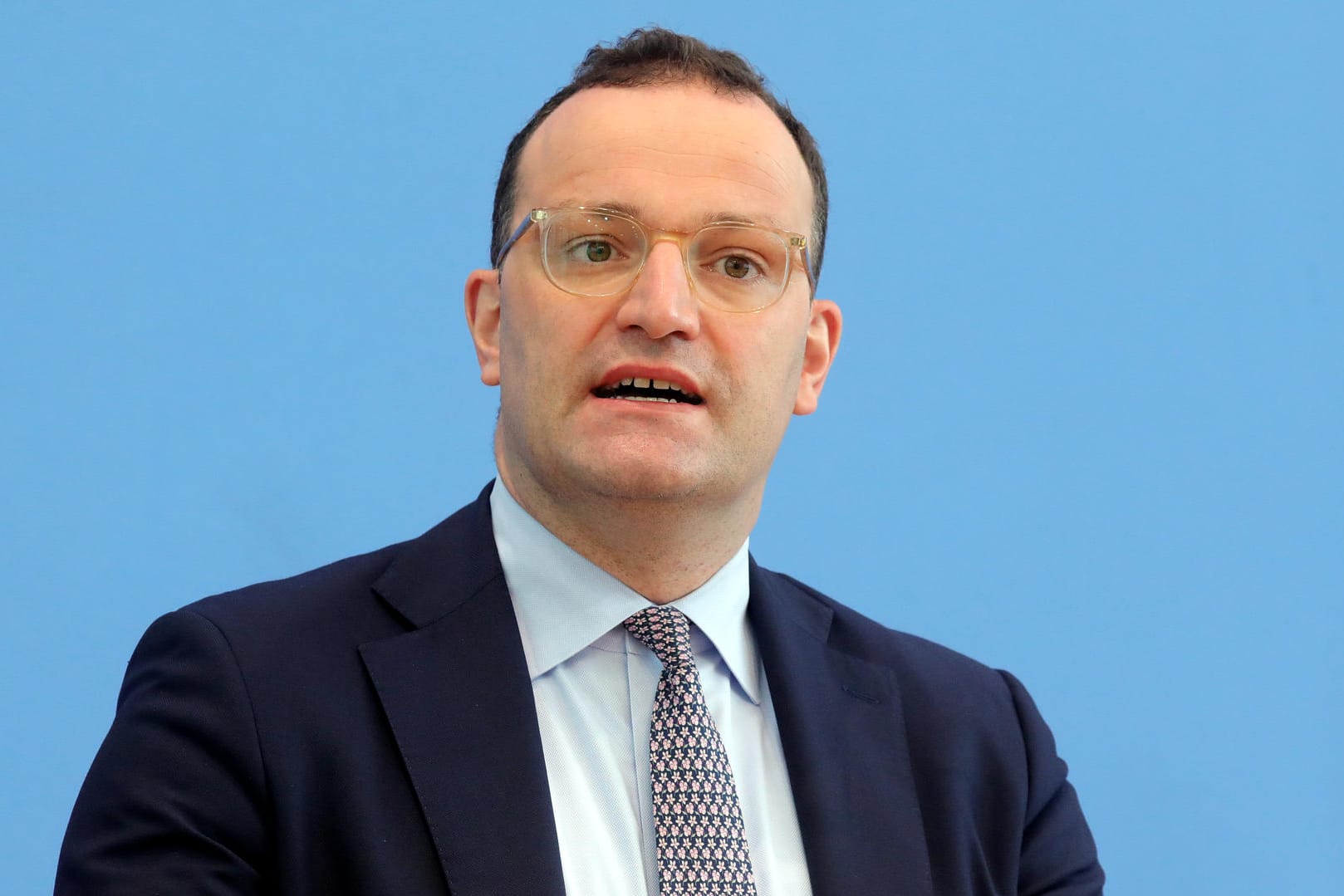 Jens Spahn: Der Gesundheitsminister warnt vor hohen Inzidenzen im kommenden Herbst in Deutschland.