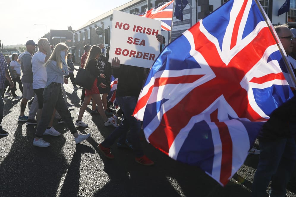 Demonstranten in Belfast: Der Brexit hatte zu erneuten Spannungen auf der irischen Insel geführt. (Archivfoto)