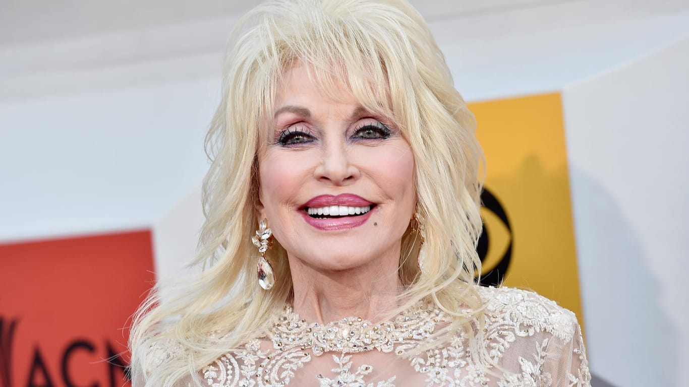 Dolly Parton: Die Sängerin feierte im Januar ihren 75. Geburtstag.