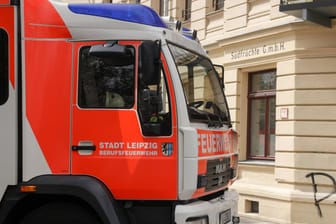 Ein Einsatzwagen der Leipziger Feuerwehr: In Connewitz hat es mehrfach gebrannt.
