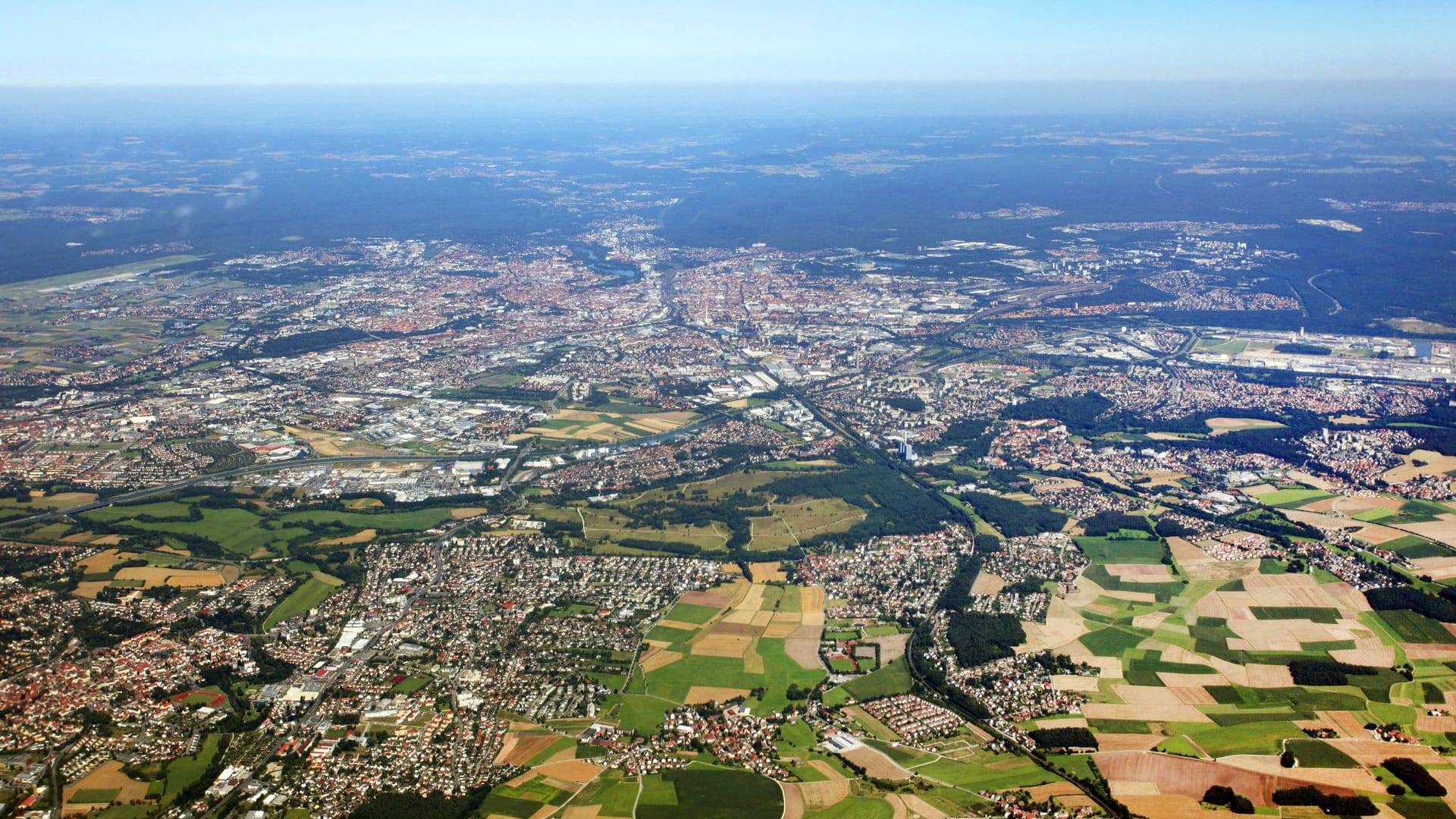 Luftbild von Nürnberg (Archivbild): Der neue Stadtteil im Süden Nürnbergs wird "Lichtenreuth" heißen.