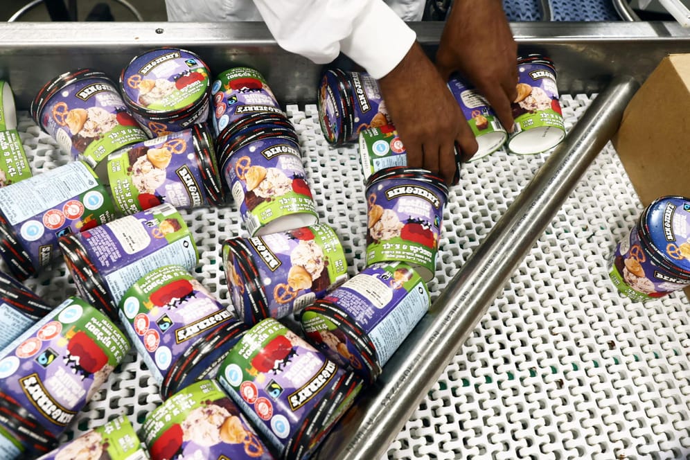 Ben & Jerry's-Eiscreme in einer Fabrik in Israel: Der Hersteller will sein Eis nicht mehr an Gebiete wie das Westjordanland liefern.
