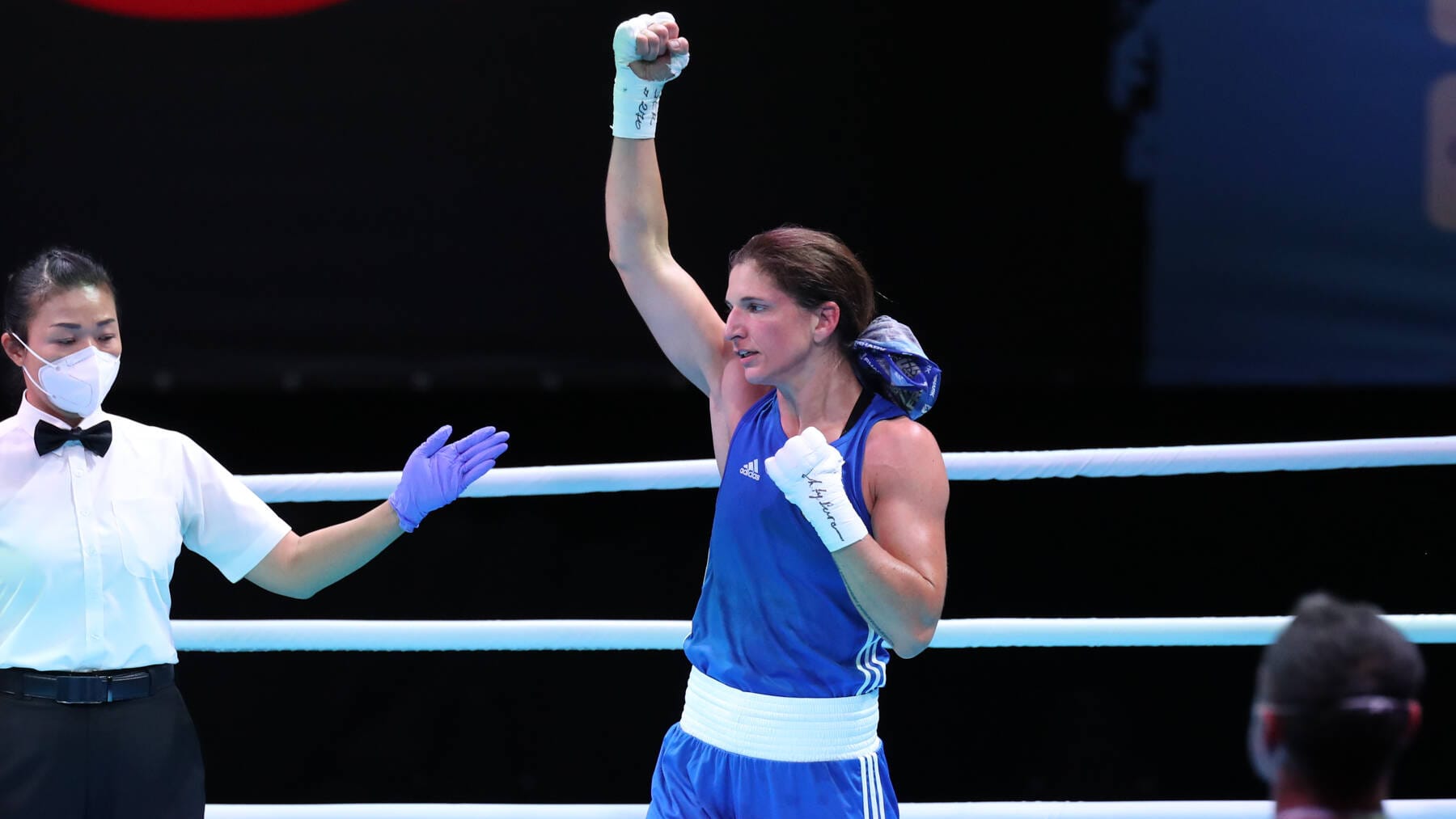 Nadine Apetz jubelt nach einem Sieg: In Tokio tritt sie in der Klasse bis 69 kg an.