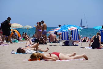 Strand (Symbolbild): Auf Mallorca droht Hitze am Wochenende.