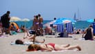 Strand (Symbolbild): Auf Mallorca droht Hitze am Wochenende.