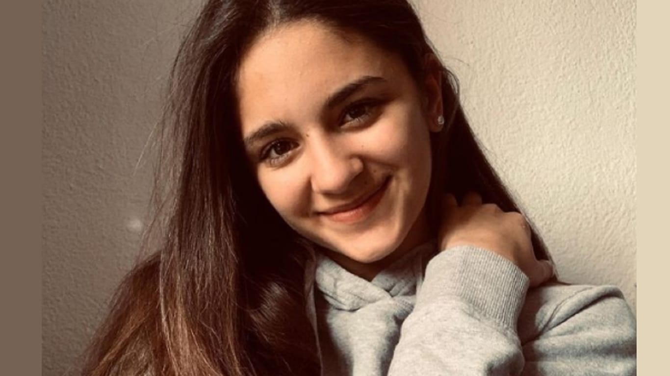Jada Karabas: Die Schülerin präsentiert auf Instagram eine neue Haarfarbe, so dunkel wie hier ist hier Mähne nicht mehr.