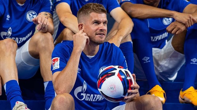 Der FC Schalke 04 setzt auf die Tore von Simon Terodde.