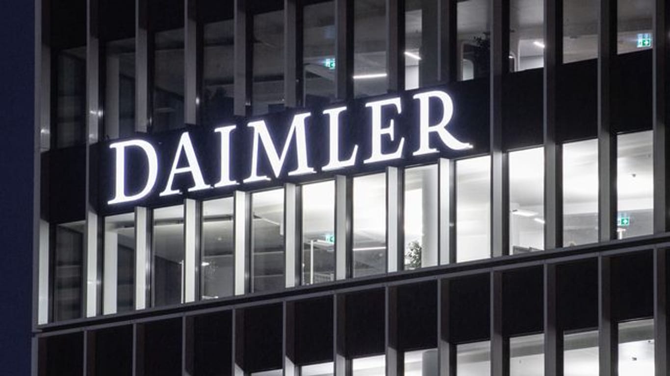 Daimler-AG: Der Autobauer will schneller auf Elektromobilität umstellen.
