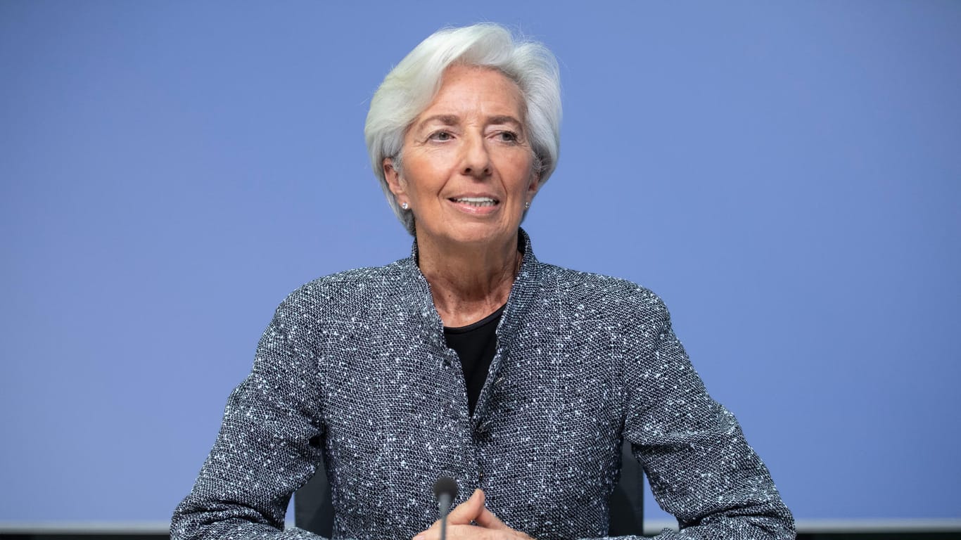 Unverändert: Das Team um EZB-Chefin Christine Lagarde hält am ultraniedrigen Leitzins fest.