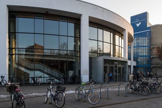 Zur Universität Oldenburg gehört auch das Helmholtz-Institut für Funktionelle Marine Biodiversität.