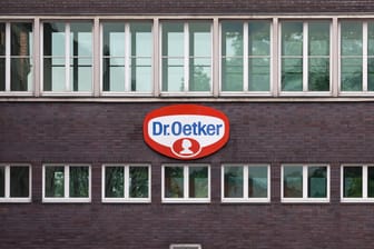 Hauptgeschäftsstelle von Dr. Oetker in Bielefeld (Symbolbild): Verschiedene Teile der Besitzerfamilie wollen getrennte Wege gehen.