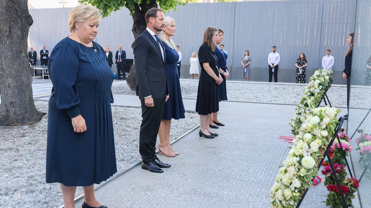 Norwegens Ministerpräsidentin Erna Solberg (v.