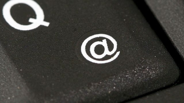 Das @-Zeichen auf einer Tastatur.