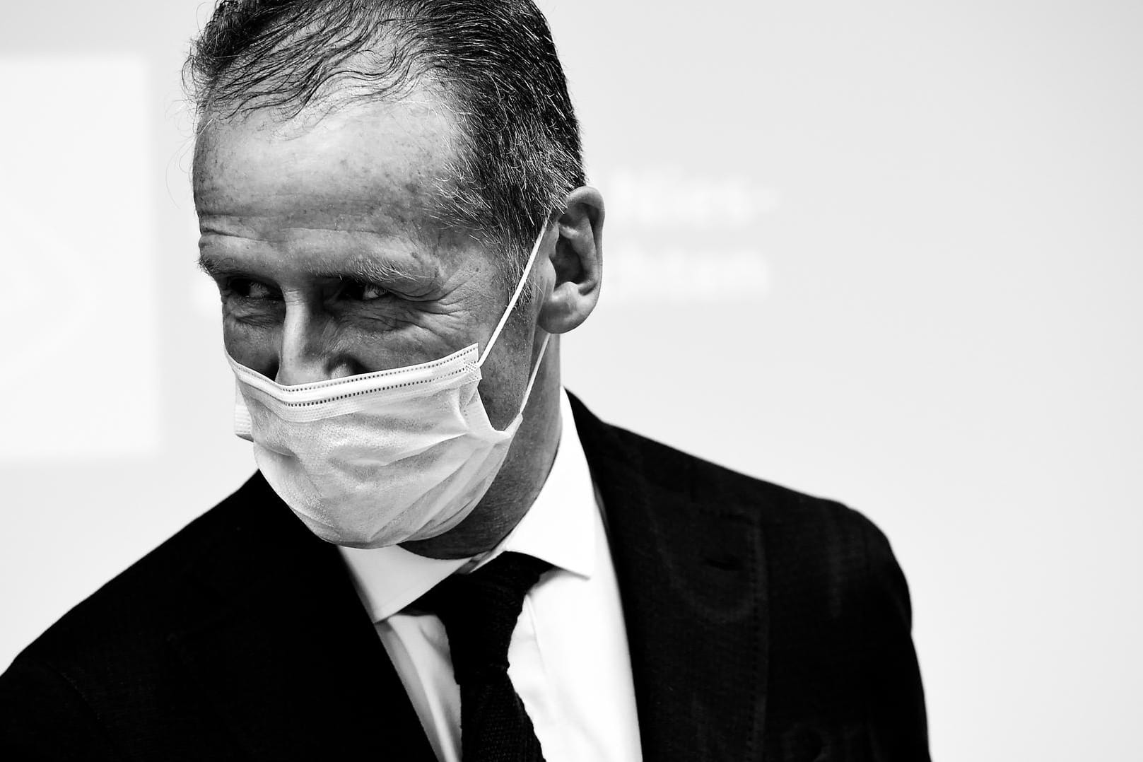 VW-Konzernchef Diess: Bei der Hauptversammlung unterstrich er den Willen zur Transformation, von Experten gibt es dafür auch Kritik. VW-Konzernchef Diess: Bei der Hauptversammlung unterstrich er den Willen zur Transformation, von Experten gibt es dafür auch Kritik.