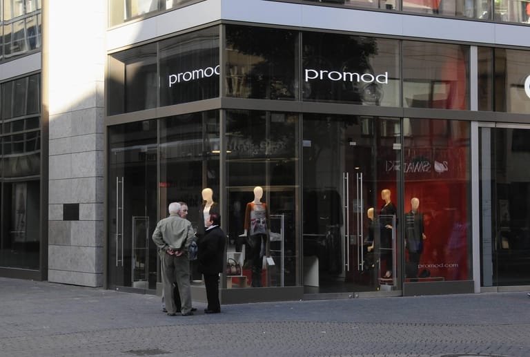 Und noch eine französische Modekette ist betroffen: Promod nimmt sogar komplett Abschied von Deutschland. Alle 32 Filialen machen dicht. Nur online geht der Verkauf weiter.