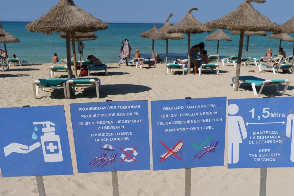 Playa de Palma auf Mallorca: Nachdem die Inzidenzen dramatisch gestiegen sind, werden die Maßnahmen verschärft.