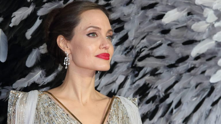 Angelina Jolie bei einer Filmpremiere (Archivbild). Sie streitet sich mit ihrem Ex-Mann Brad Pitt um dass Sorgerecht für die Kinder.