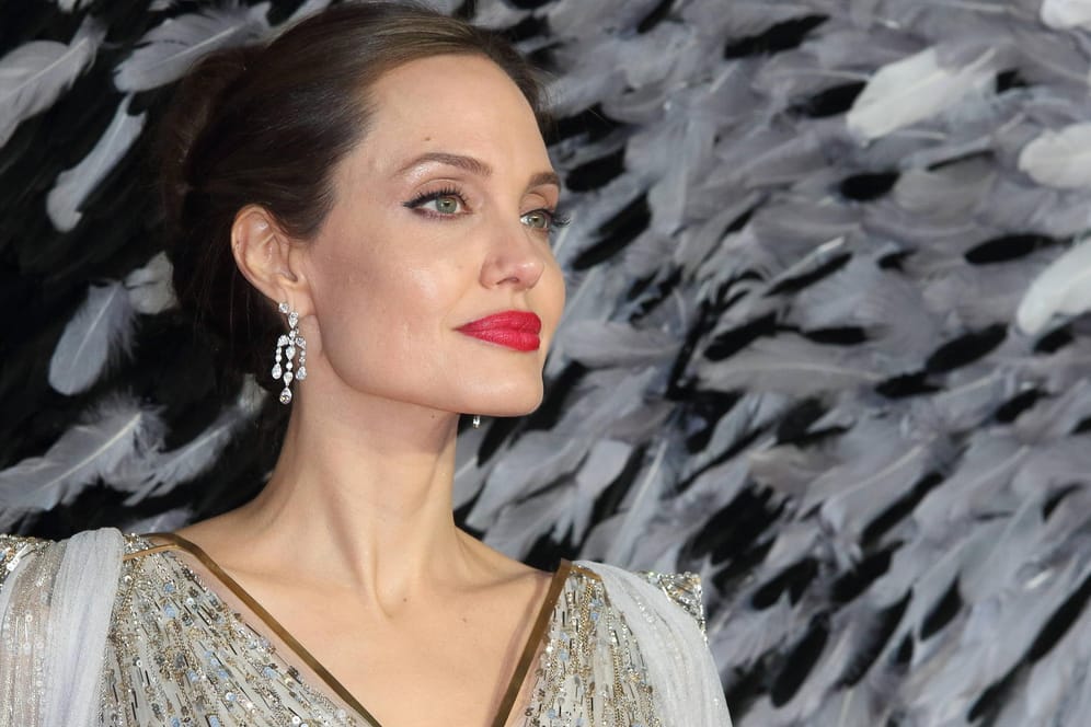 Angelina Jolie bei einer Filmpremiere (Archivbild). Sie streitet sich mit ihrem Ex-Mann Brad Pitt um dass Sorgerecht für die Kinder.