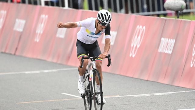 Der Tour-de-France-Dritte Richard Carapaz aus Ecuador gewann Gold im olympischen Straßenradrennen. Der Tour-de-France-Dritte Richard Carapaz aus Ecuador gewann Gold im olympischen Straßenradrennen.