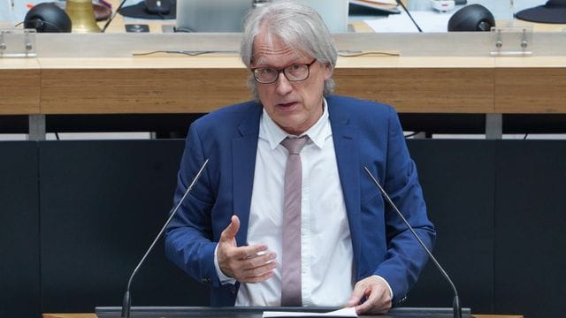 Matthias Kollatz spricht